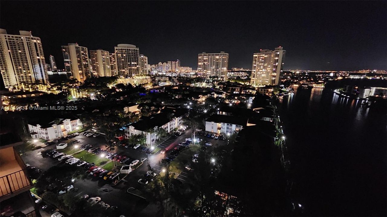 18151 NE 31st Ct, Unit 1907, Aventura, FL 33160 Photo