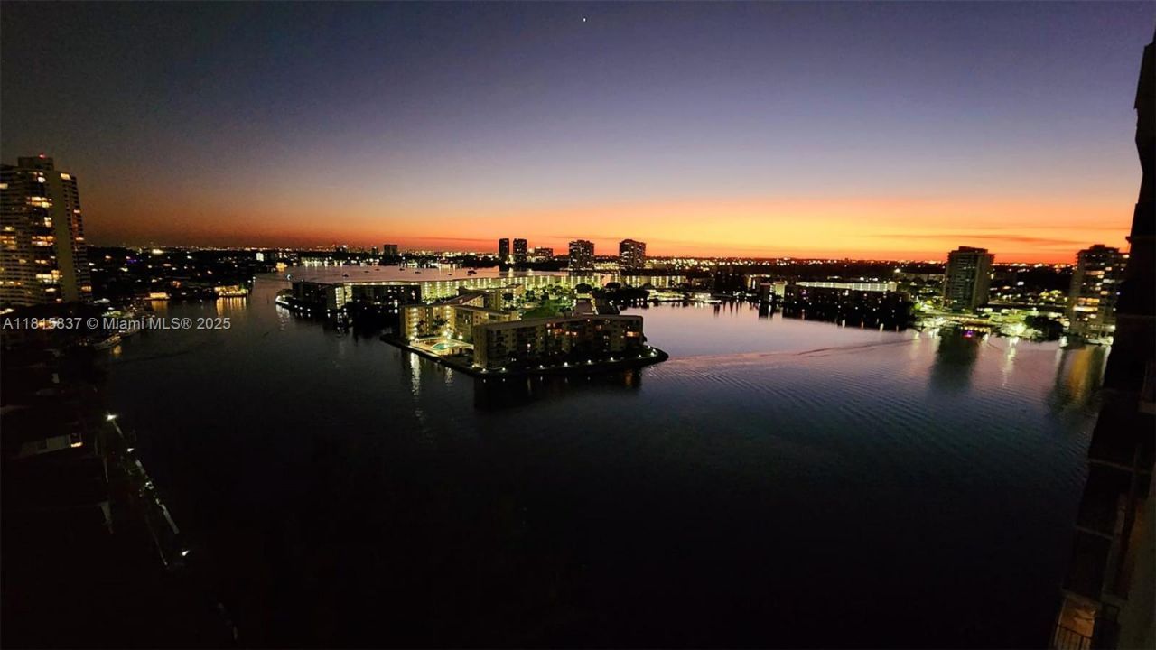 18151 NE 31st Ct, Unit 1907, Aventura, FL 33160 Photo