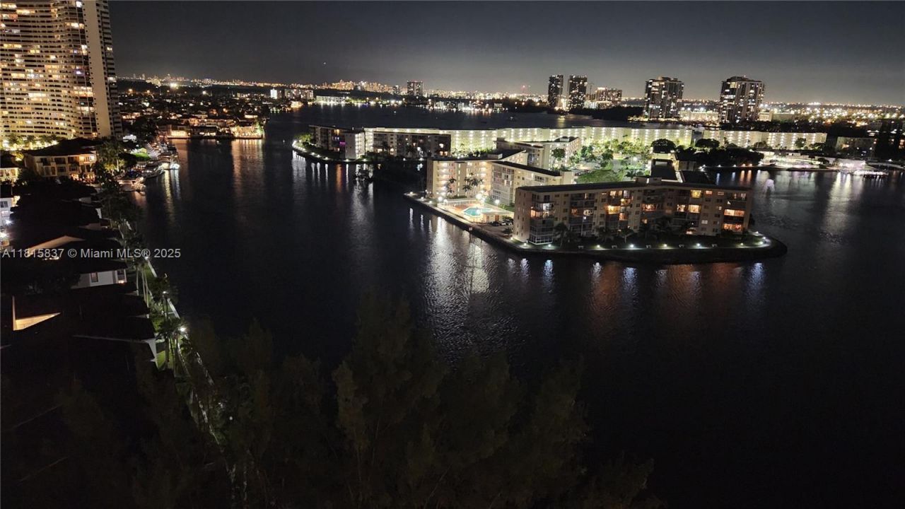 18151 NE 31st Ct, Unit 1907, Aventura, FL 33160 Photo