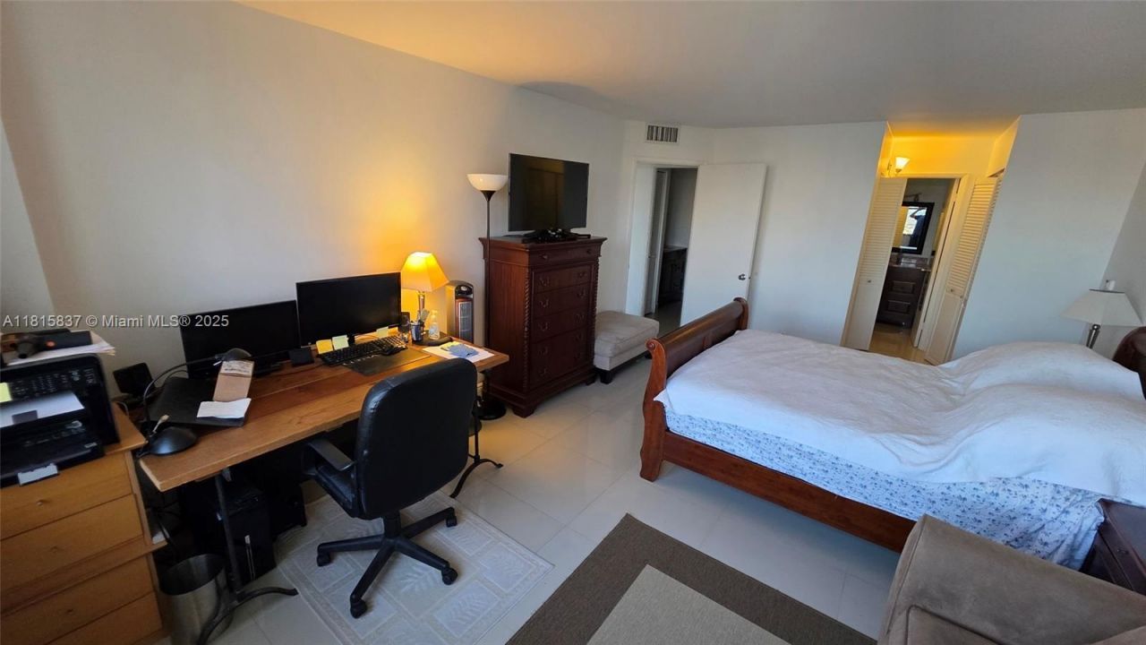 18151 NE 31st Ct, Unit 1907, Aventura, FL 33160 Photo