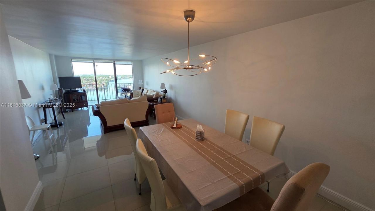 18151 NE 31st Ct, Unit 1907, Aventura, FL 33160 Photo