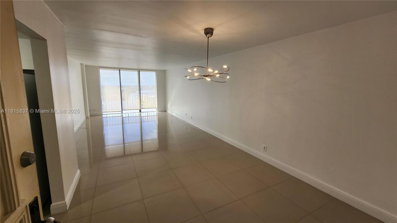 18151 NE 31st Ct, Unit 1907, Aventura, FL 33160 Photo