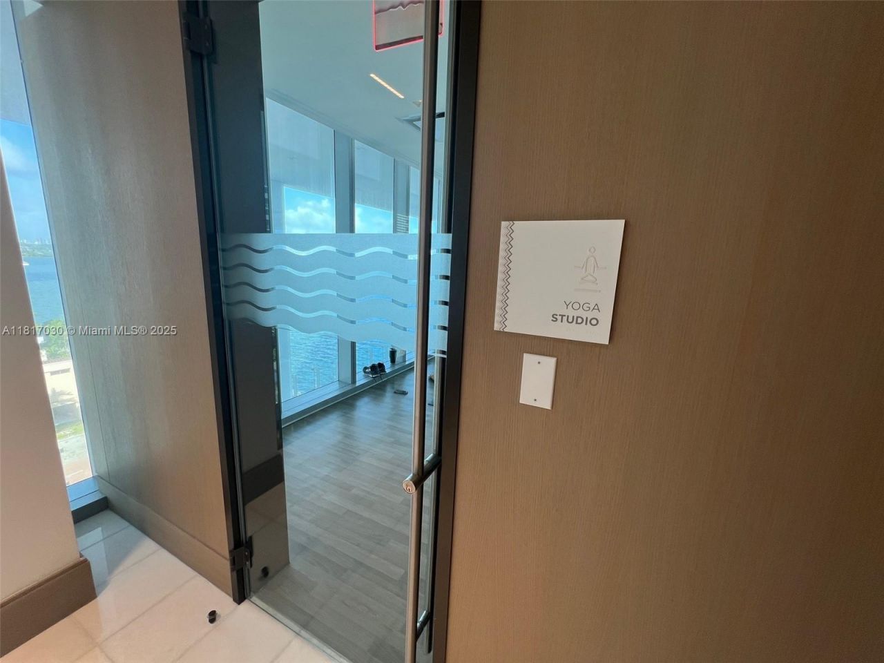 700 NE 26th Ter, Unit 2004, Miami, FL 33137 Photo