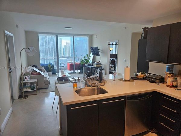 90 SW 3rd St, Unit 3301, Miami, FL 33130