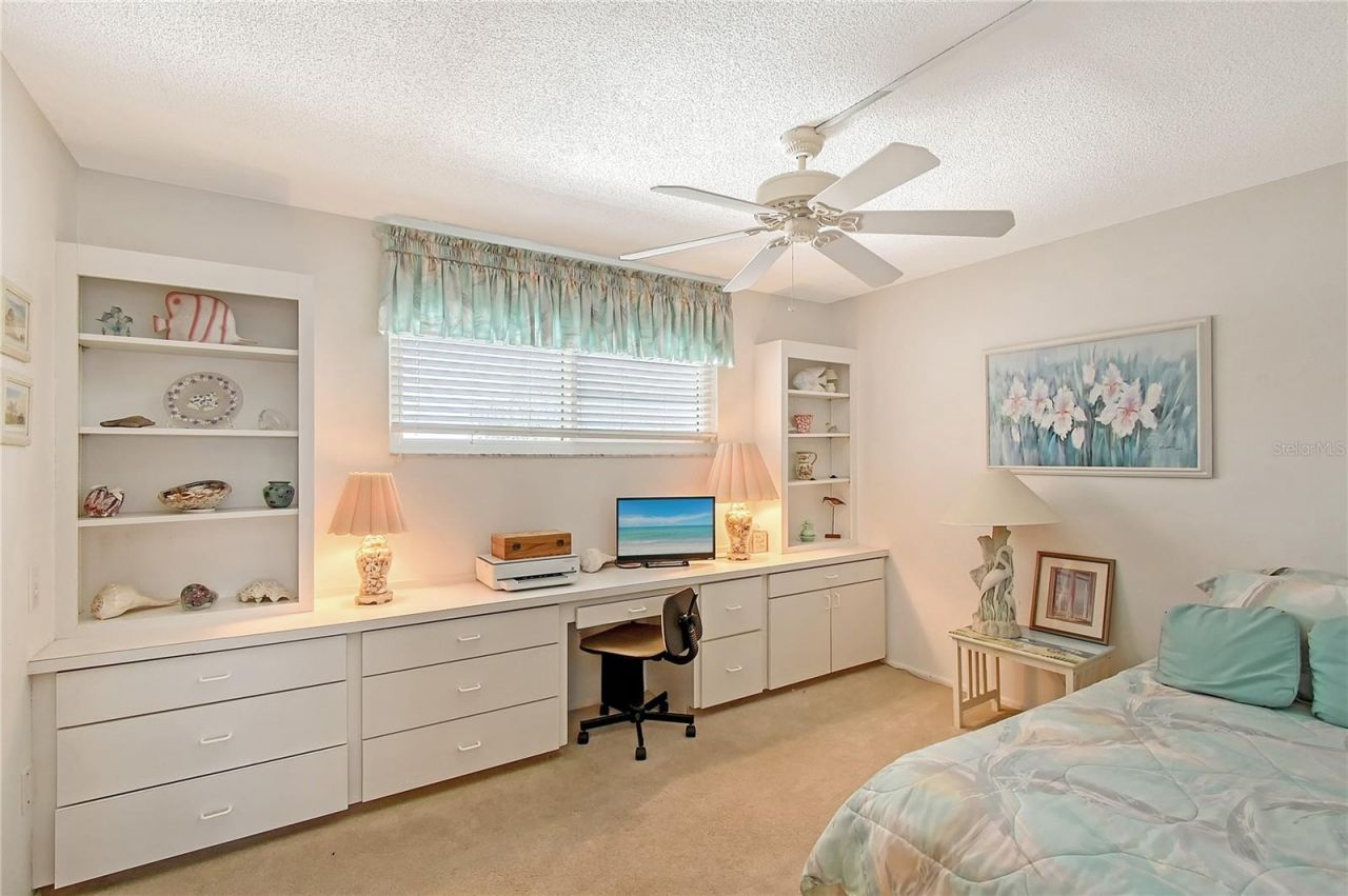 1350 N Portofino Drive, Unit 402, Sarasota, FL 34242 Photo