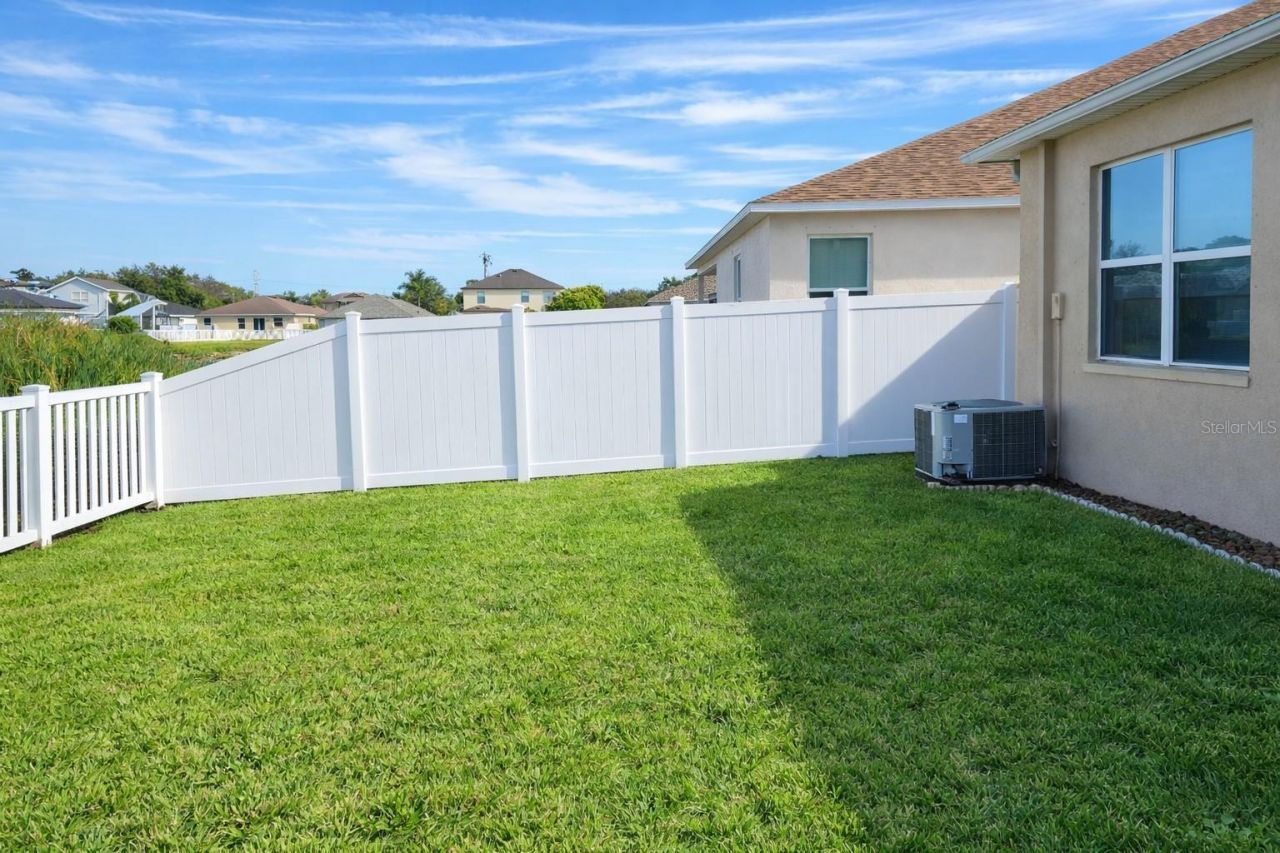 7620 Tangle Rush Drive, Gibsonton, FL 33534 Photo