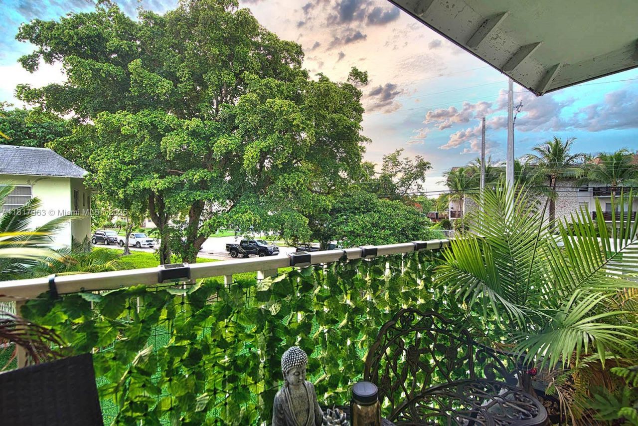 7530 SW 82nd St, Unit G203, Miami, FL 33143 Photo