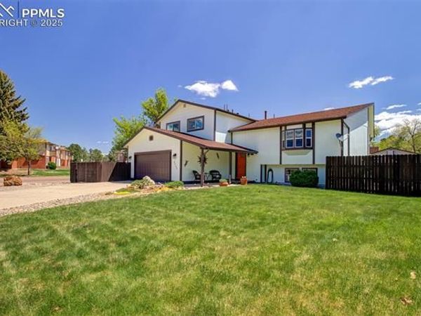 6485 Nanette Way, Colorado Springs, CO 80918