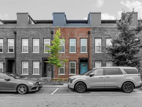 429 SW B Street, Bentonville, AR 72712