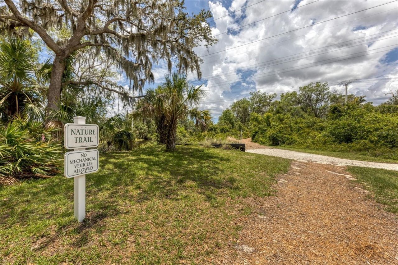 7119 67th Terrace E, Bradenton, FL 34203 Photo