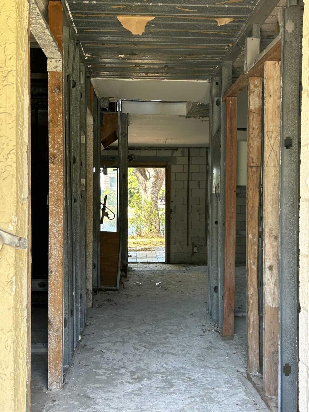 8921 Palm Tree Lane, Unit 8921, Pembroke Pines, FL 33024 Photo