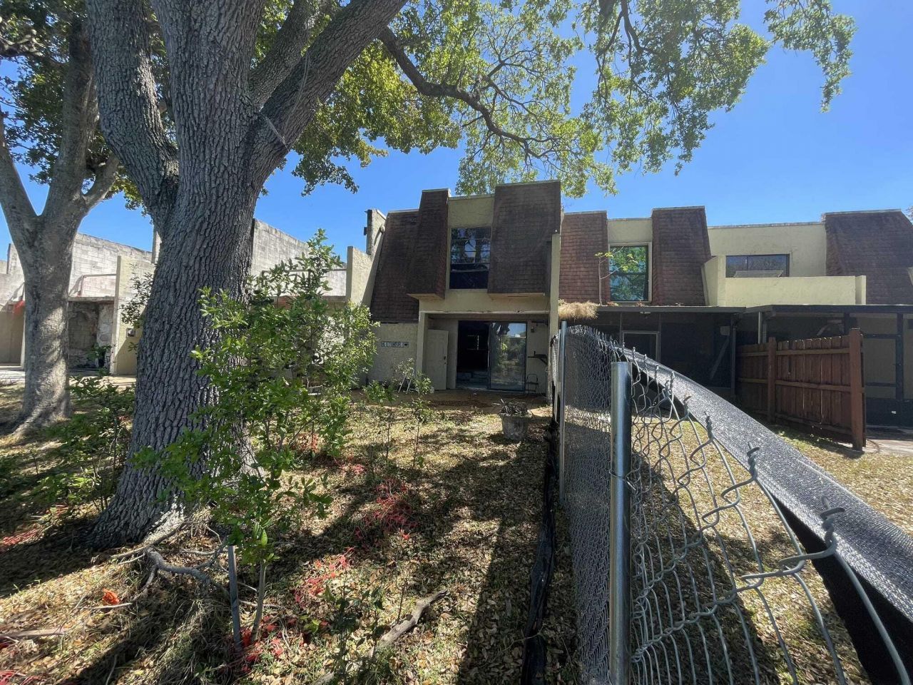 8921 Palm Tree Lane, Unit 8921, Pembroke Pines, FL 33024 Photo