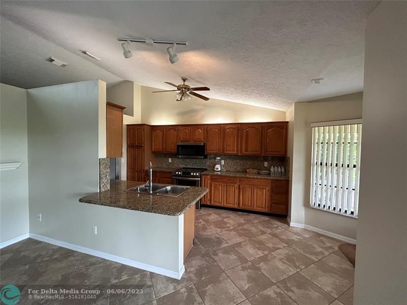 2232 SE Longhorn Ave, Port Saint Lucie, FL 34952 Photo