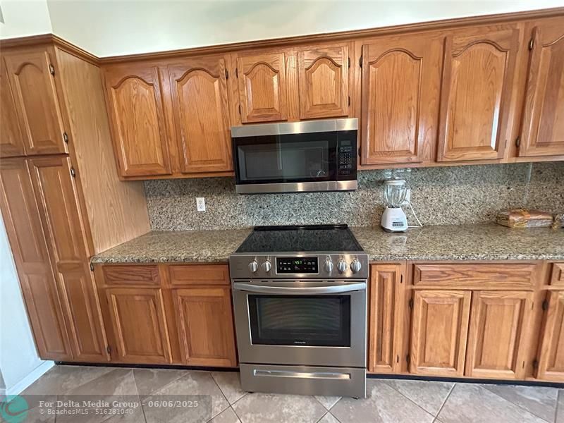 2232 SE Longhorn Ave, Port Saint Lucie, FL 34952 Photo