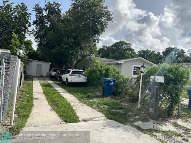 2441 NW 104th Street, Miami, FL 33147 Photo