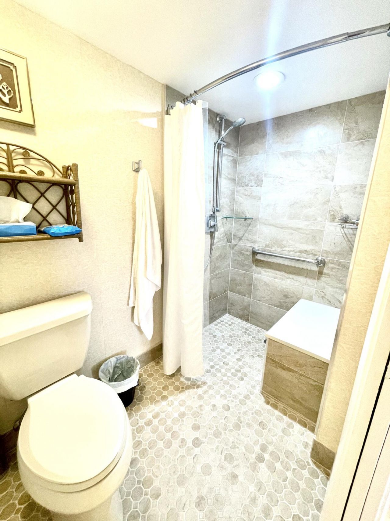 901 SW Seafarer Circle, Unit 202, Jupiter, FL 33477 Photo