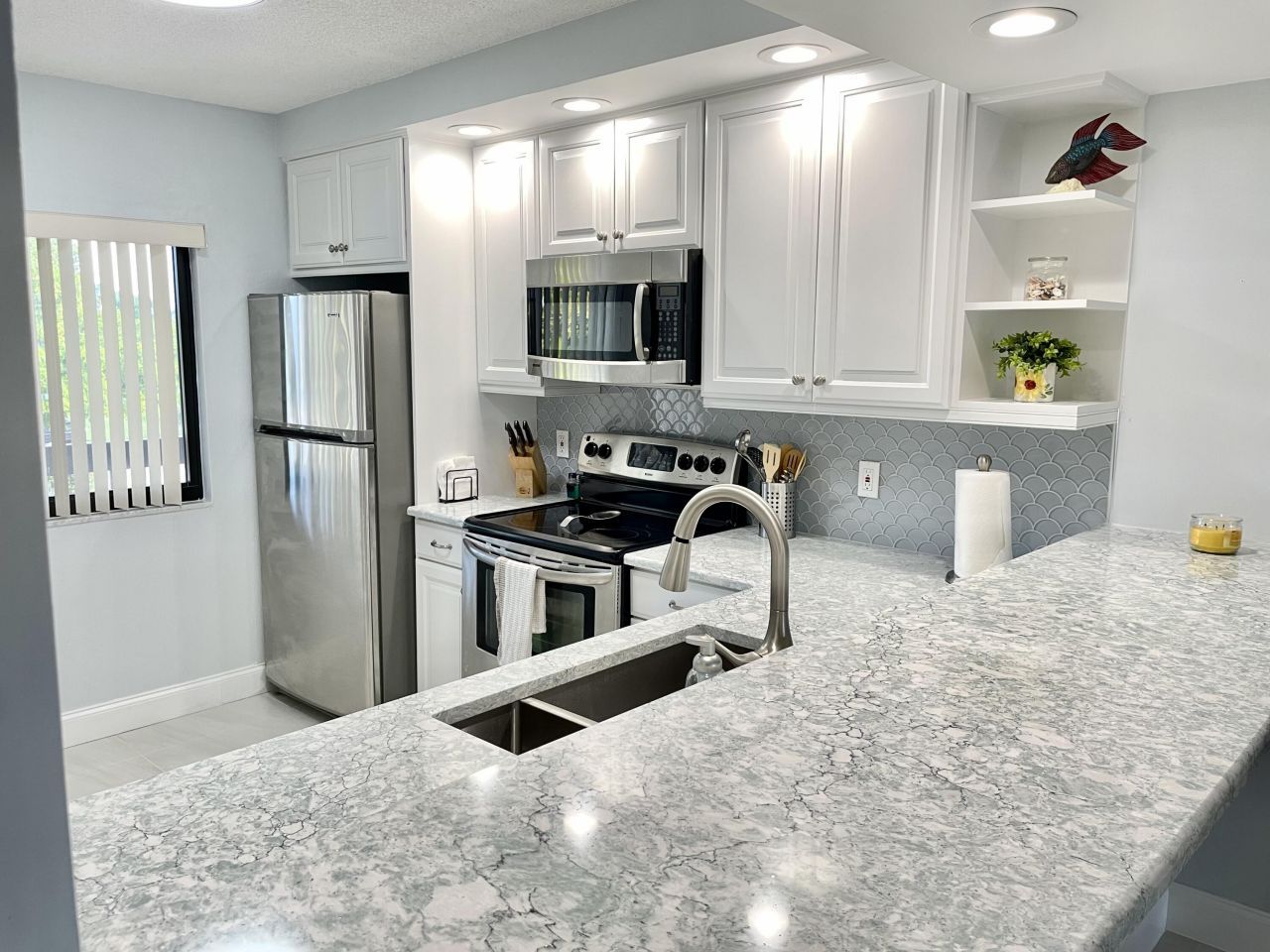 901 SW Seafarer Circle, Unit 202, Jupiter, FL 33477 Photo