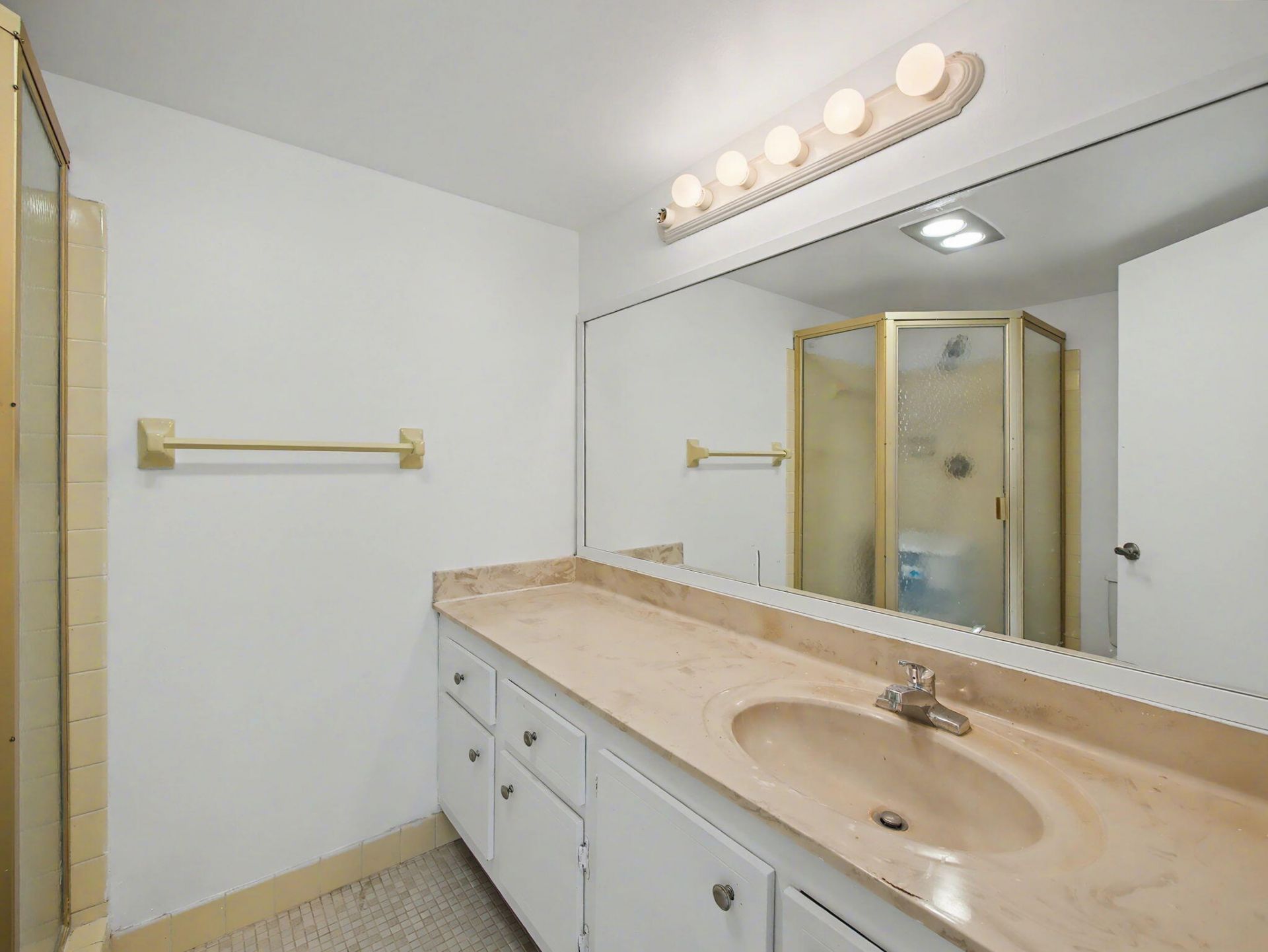 4800 Bayview Drive, Unit 606, Fort Lauderdale, FL 33308 Photo