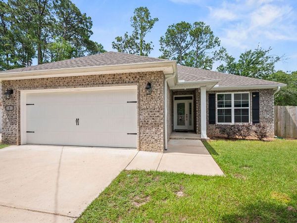2 Marty Ln Lane, Fort Walton Beach, FL 32547