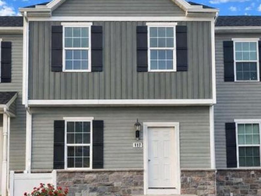 117 Holstein Drive, Unit 164, Hanover, PA 17331 Main Photo