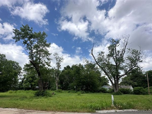 4245 S 28th West Avenue, Tulsa, OK 74107