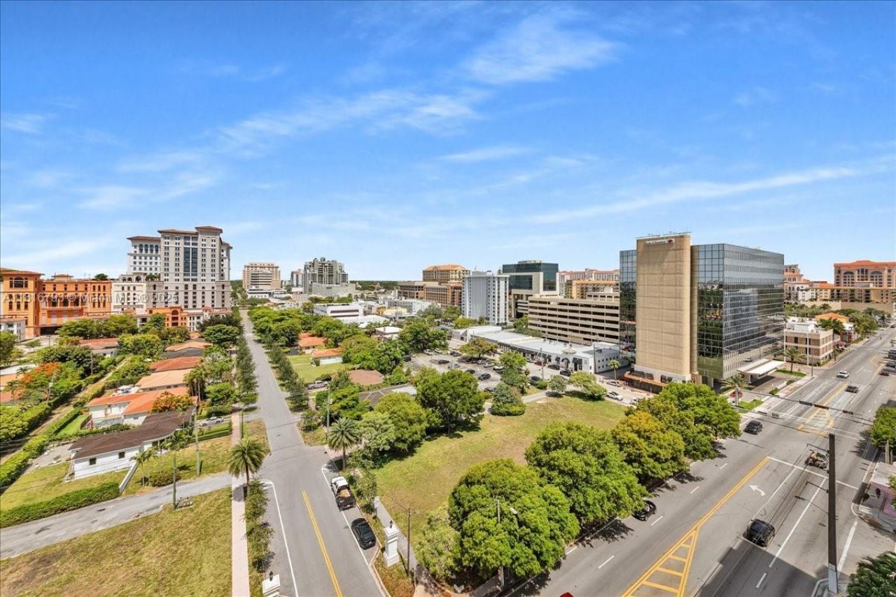 2351 Douglas Rd, Unit 1204, Miami, FL 33145 Photo