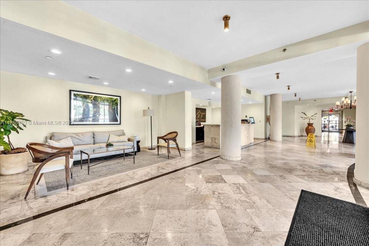 2351 Douglas Rd, Unit 1204, Miami, FL 33145 Photo