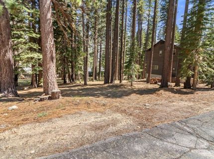 1871 Normuk Street, South Lake Tahoe, CA 96150 Photo