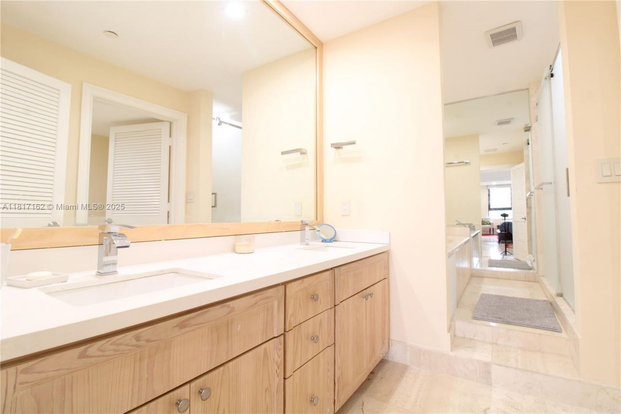 151 Crandon Blvd, Unit 702, Key Biscayne, FL 33149 Photo