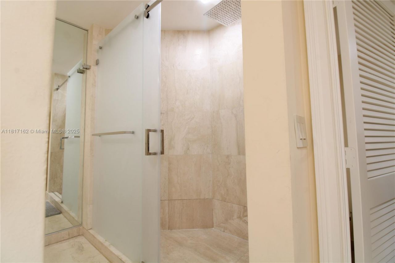 151 Crandon Blvd, Unit 702, Key Biscayne, FL 33149 Photo