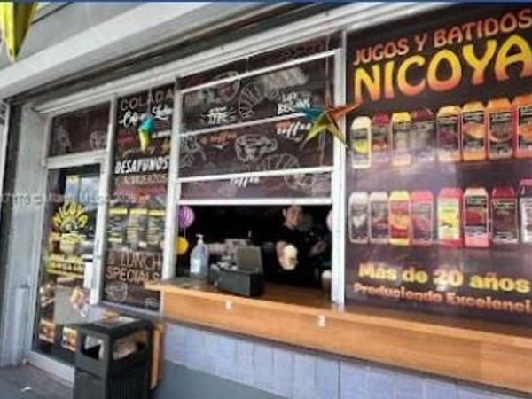 1426 W 49 St, Hialeah, FL 33012