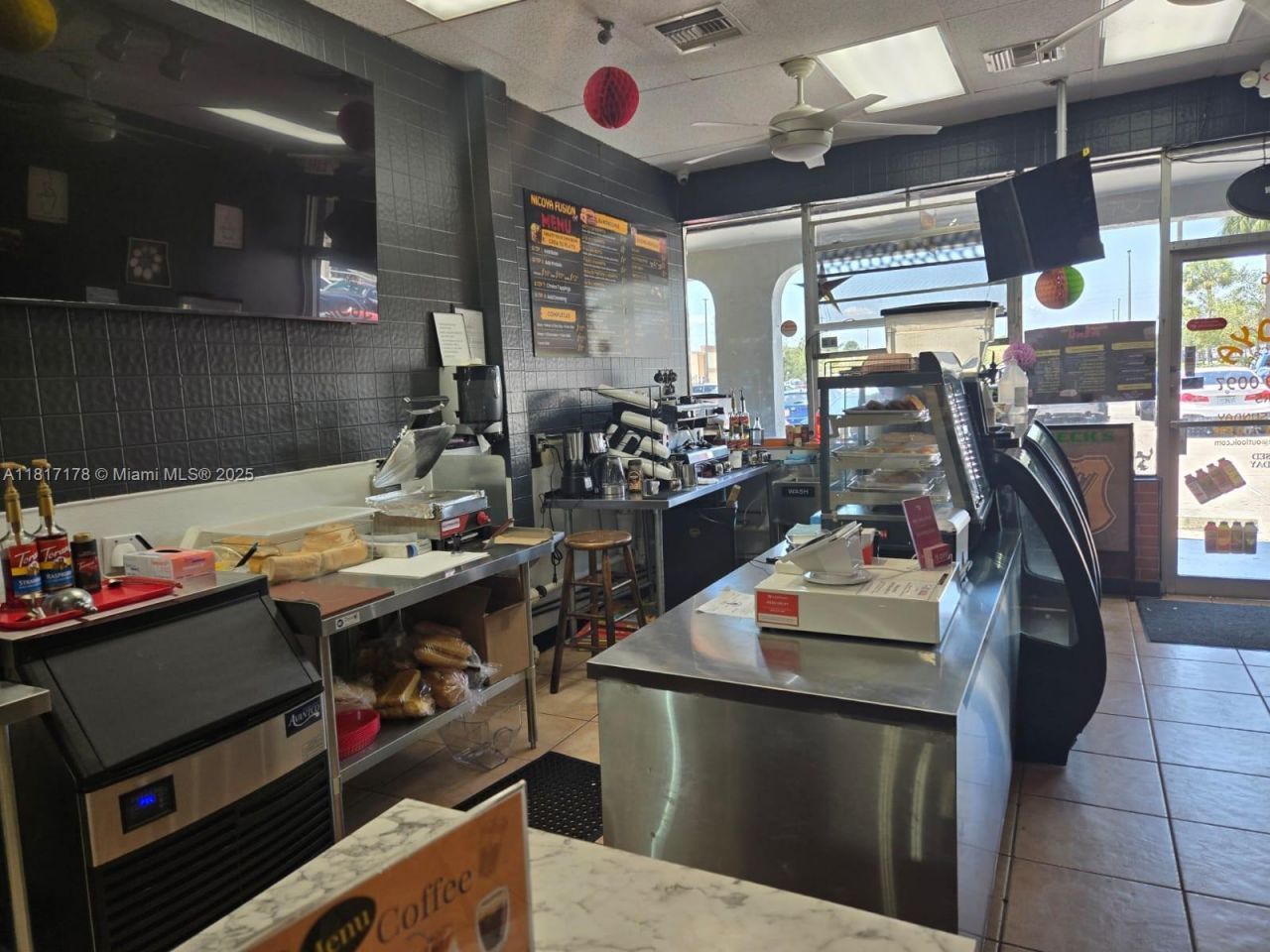 1426 W 49 St, Hialeah, FL 33012 Photo