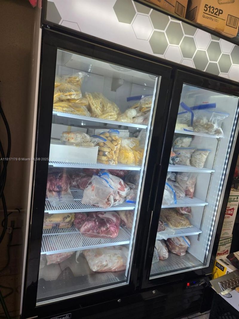 1426 W 49 St, Hialeah, FL 33012 Photo