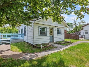 950 Auburndale Avenue, Ypsilanti, MI 48198