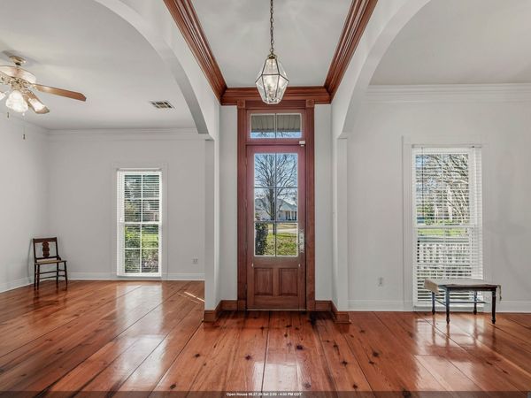 14513 N Majestic Oaks Pl, Baton Rouge, LA 70810