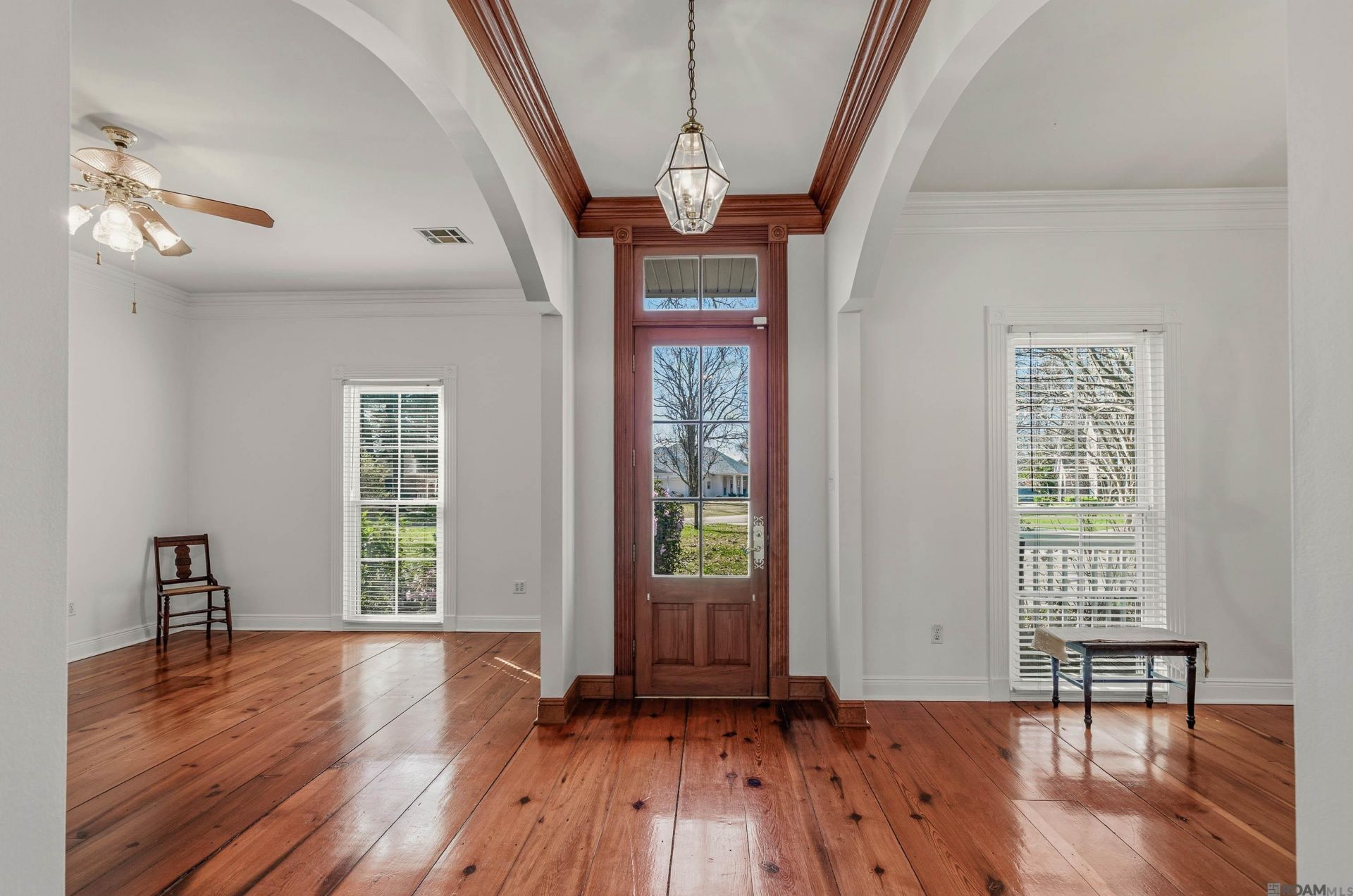 14513 N Majestic Oaks Pl, Baton Rouge, LA 70810 Main Photo