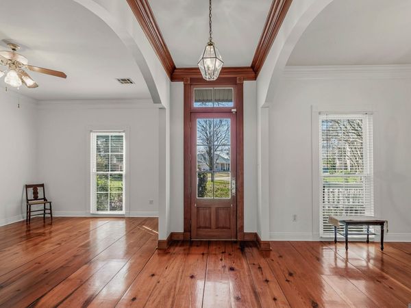 14513 N Majestic Oaks Pl, Baton Rouge, LA 70810