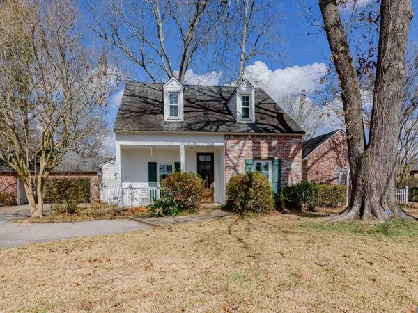 14513 N Majestic Oaks Pl, Baton Rouge, LA 70810