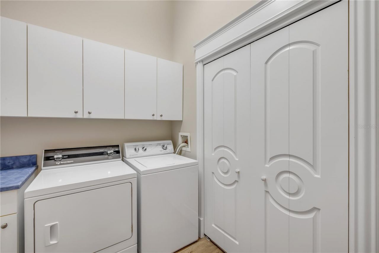 423 S Atlantic Avenue, Unit 301, New Smyrna Beach, FL 32169 Photo