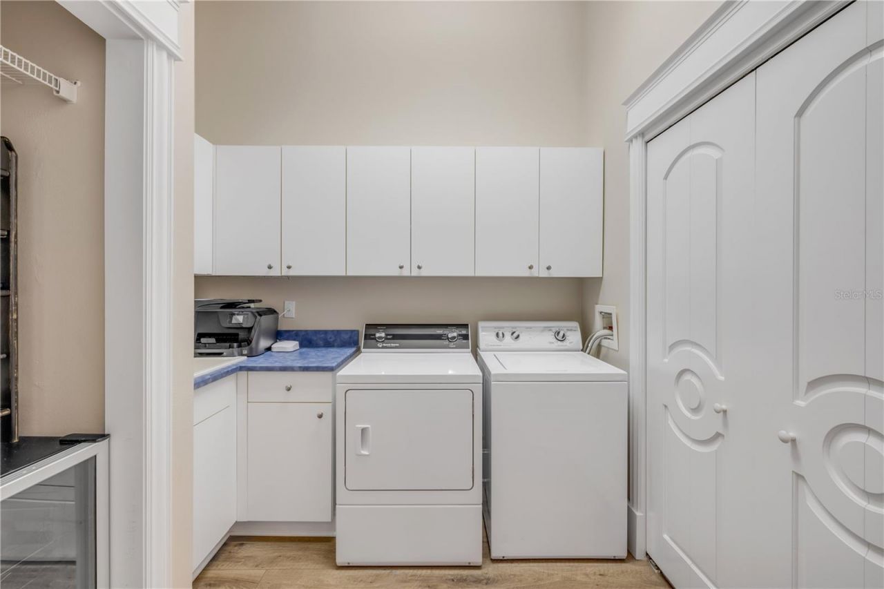 423 S Atlantic Avenue, Unit 301, New Smyrna Beach, FL 32169 Photo