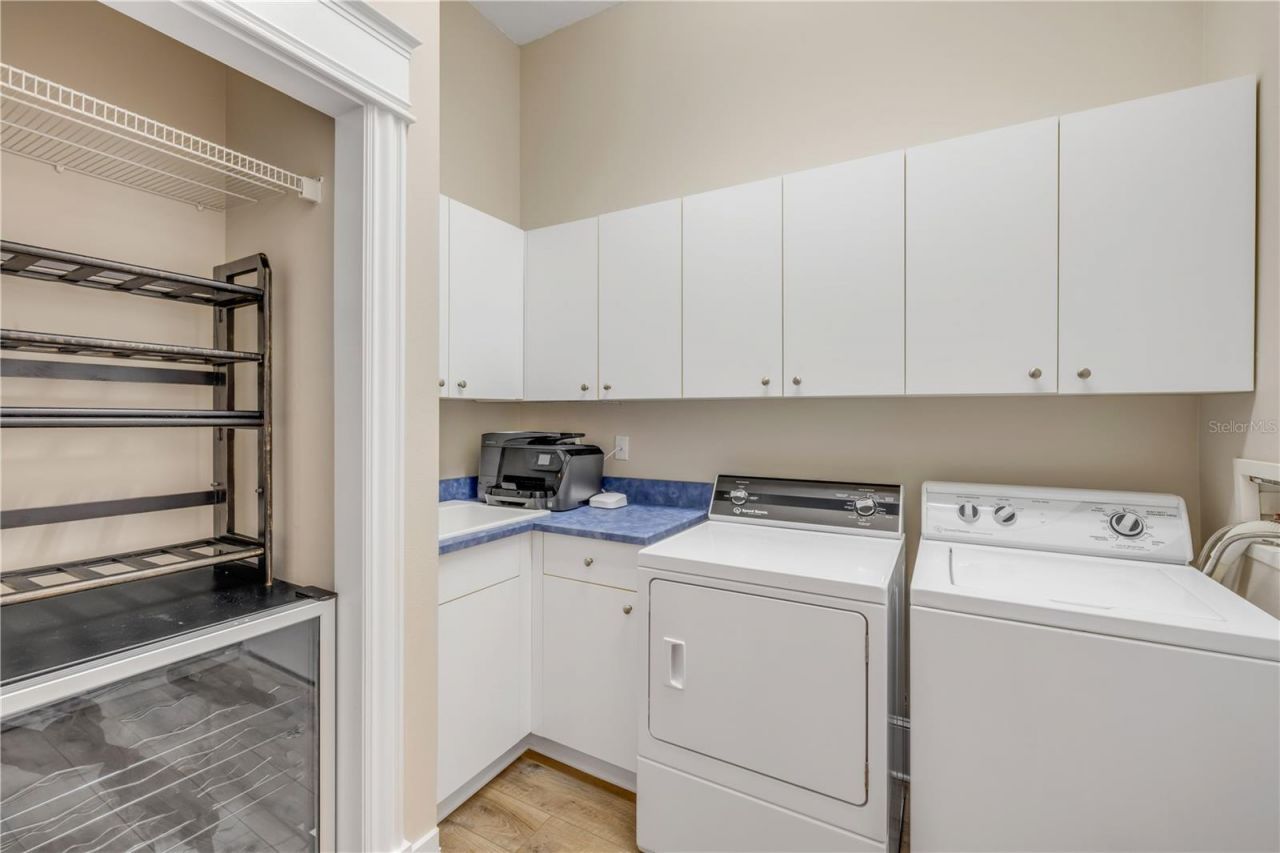 423 S Atlantic Avenue, Unit 301, New Smyrna Beach, FL 32169 Photo