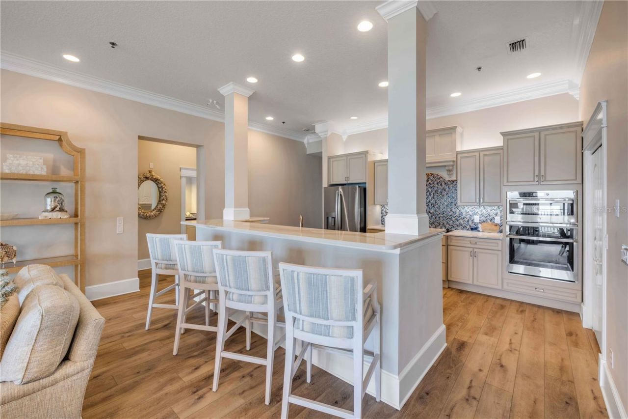 423 S Atlantic Avenue, Unit 301, New Smyrna Beach, FL 32169 Photo