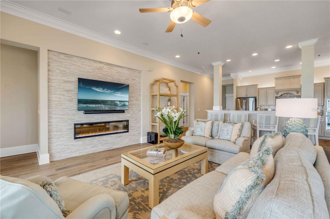 423 S Atlantic Avenue, Unit 301, New Smyrna Beach, FL 32169 Photo