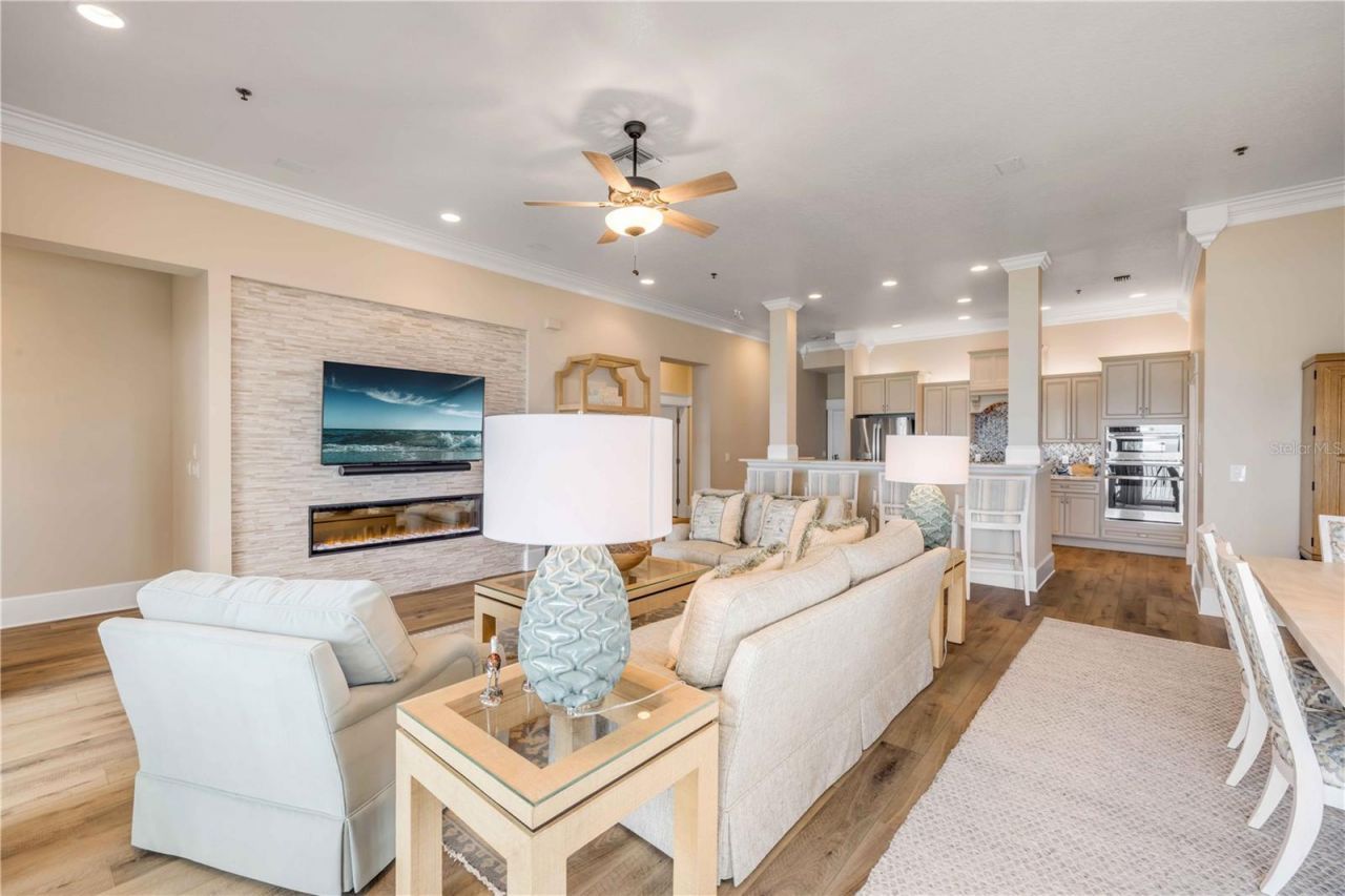 423 S Atlantic Avenue, Unit 301, New Smyrna Beach, FL 32169 Photo