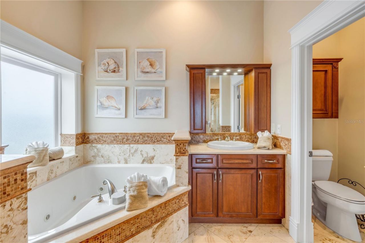 423 S Atlantic Avenue, Unit 301, New Smyrna Beach, FL 32169 Photo