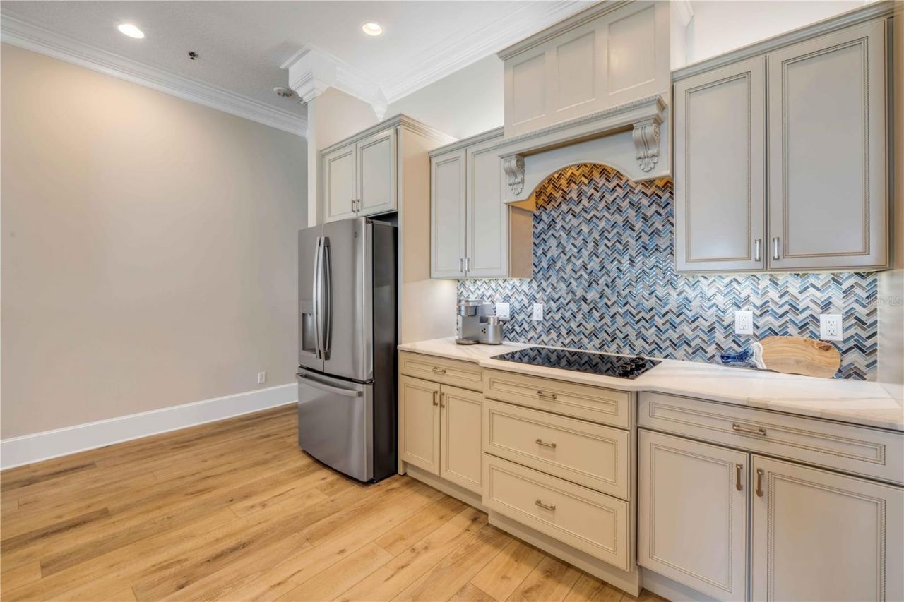 423 S Atlantic Avenue, Unit 301, New Smyrna Beach, FL 32169 Photo