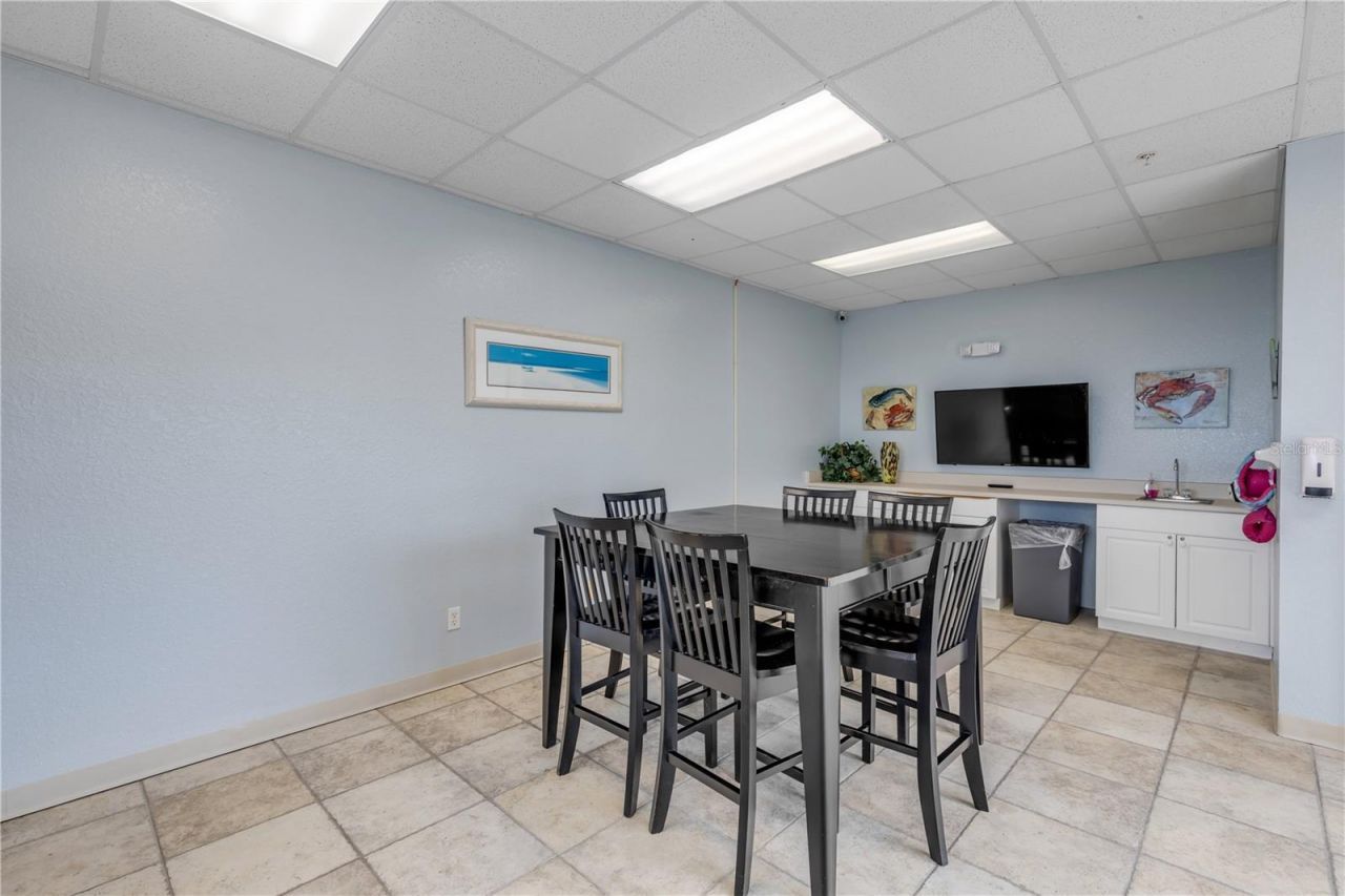 423 S Atlantic Avenue, Unit 301, New Smyrna Beach, FL 32169 Photo