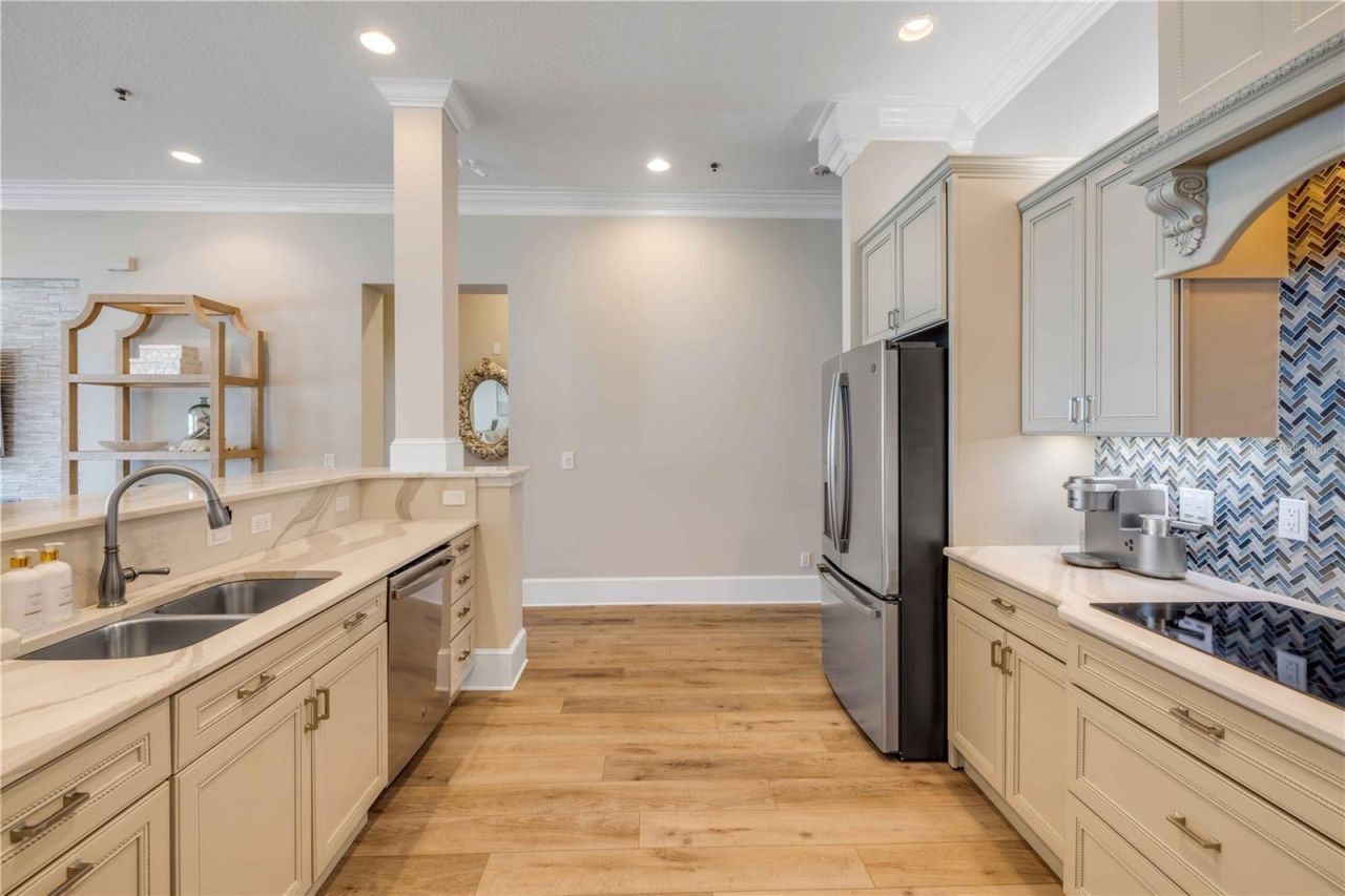 423 S Atlantic Avenue, Unit 301, New Smyrna Beach, FL 32169 Photo