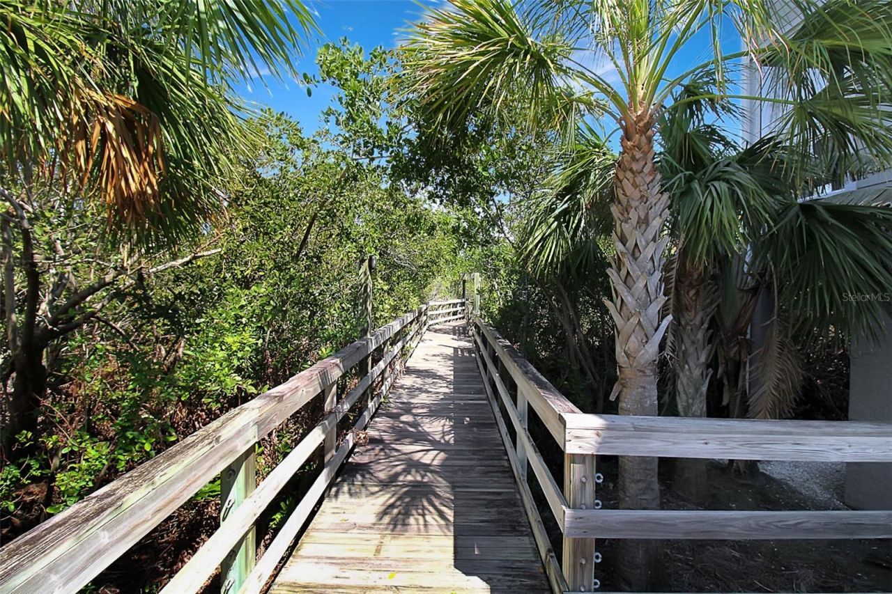 535 Forest Way, Longboat Key, FL 34228 Photo