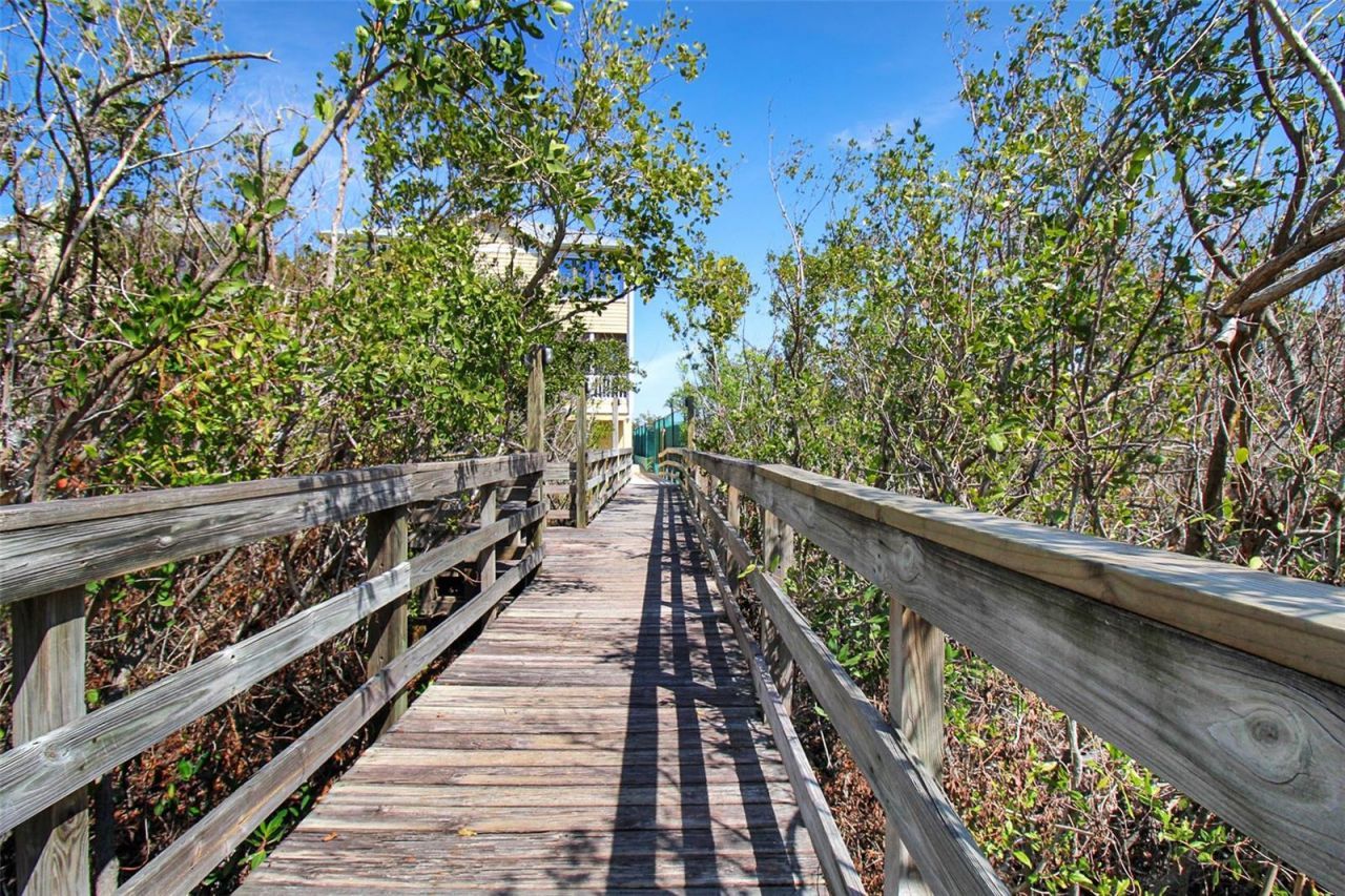 535 Forest Way, Longboat Key, FL 34228 Photo